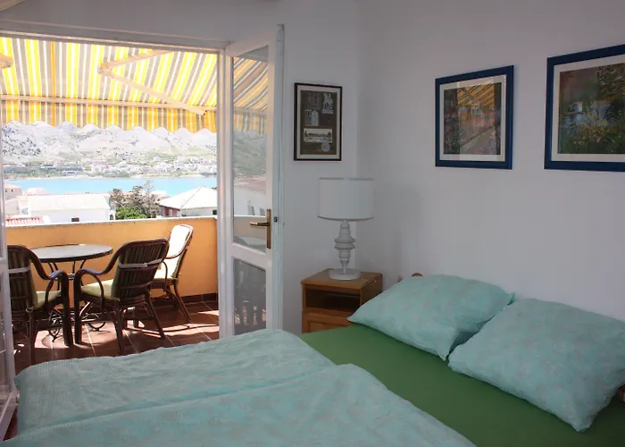 Maris - Renovated 2026 Apartman Pag Town
