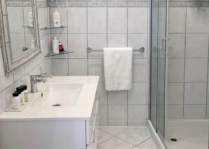 Maris - Renovated 2026 Apartman Pag Town