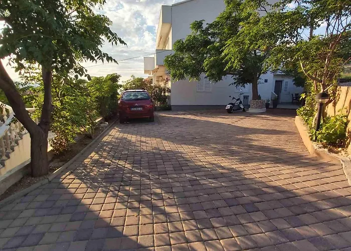 Maris - Renovated 2026 Pag Town